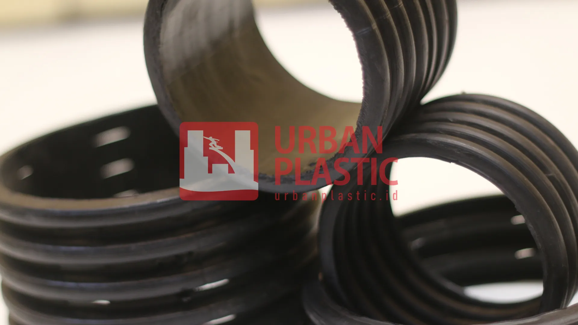 20_11zon Pipa HDPE Urban Plastic
